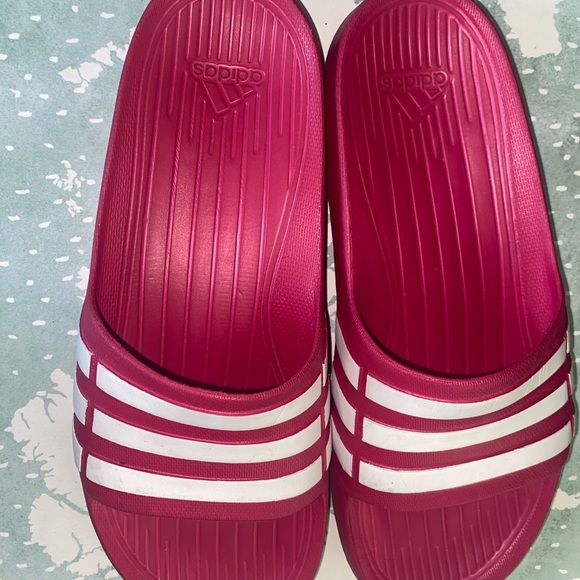 Adidas slides - Picture 2 of 3